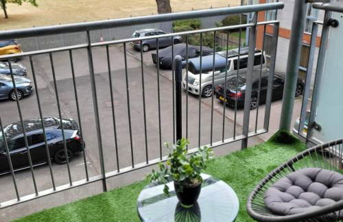 Free Parking Large Balcony Central Location - Foto 16