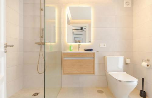 Modern villa with Heated Pool & BBQ Next to the Beach - Foto 30