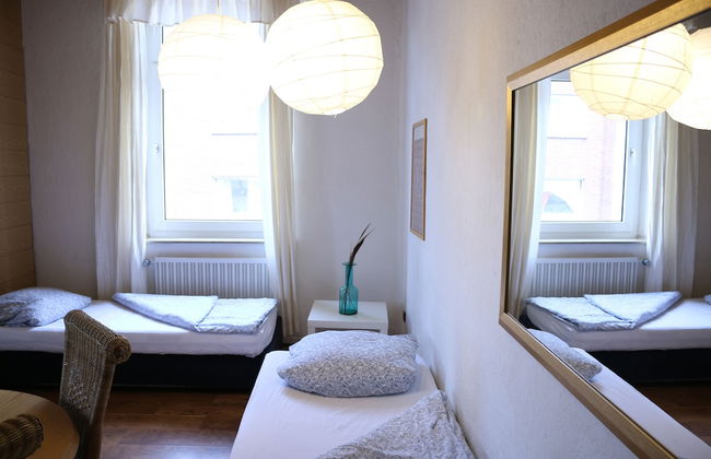 a-domo Apartments Oberhausen - Budget Apartments & Flats - short & longterm - single & grouptravel - Photo 14