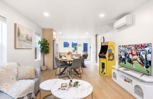 2025 Modern 2BR Home Near Sea-Tac & Boeing - Foto 1