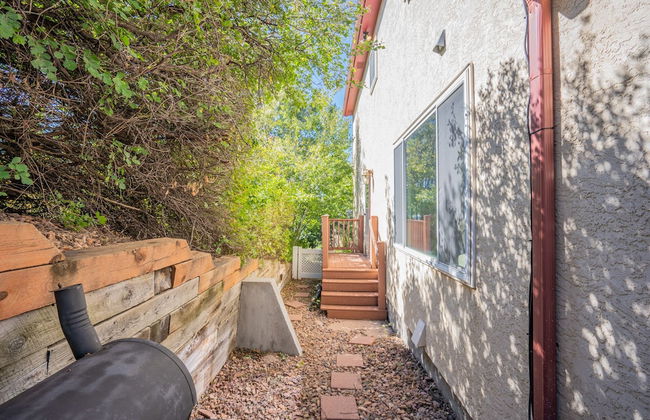 4 BR Country Home in Suburbs W/trails & Parks - Foto 37