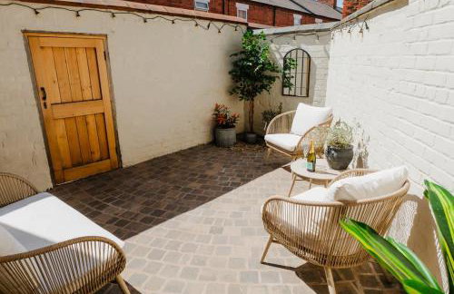 New listing Stunning Hoole home Perfect spot - Foto 2