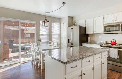 6 Mi to Dtwn Arvada Home with Hot Tub and Yard - Foto 2