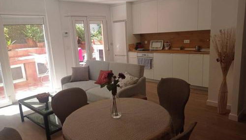 Piso con terraza junto a la playa - Foto 4