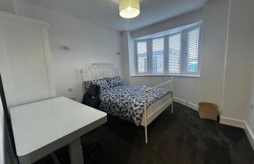 Sheffield Apartment - Photo 7