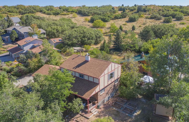 4 BR Country Home in Suburbs W/trails & Parks - Foto 33