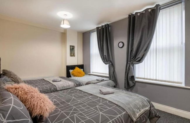 City Centre 2bed Apartment Wi-fi Parking - Photo 3