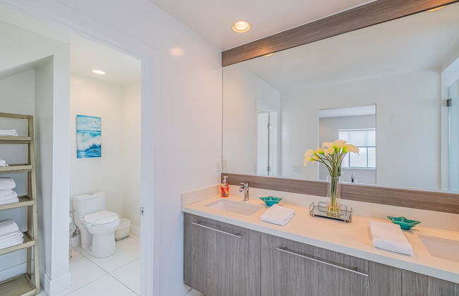 Seaside Style by Avantstay Rooftop Walk to Beach Chic Design - Photo 20