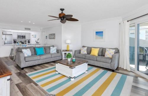 Beachfront 3-Bed I Location! Stunning Sunsets - Foto 20