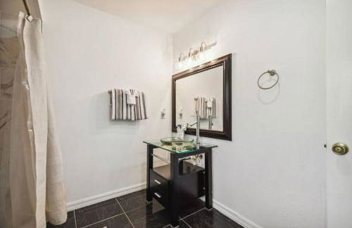 TRANQUILITY! PRIVATE Gated Estate! Boats, RVs OK! Has Separate Apt, Fishing, Hiking, LOW Rates! - Foto 19