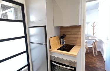 LOENA CANNES CENTRE - 2 pièces rénové - 4 personnes - proche croisette palais festival plage - internet gratuit - climatisation - non fumeur - Foto 14