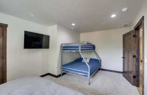 Luxurious Lead Vacation Rental with Private Hot Tub! - Foto 28