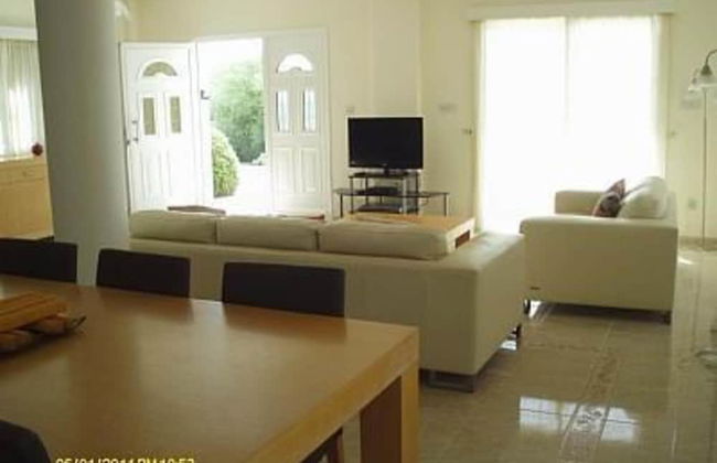 3 Bed Villa 10 Minutes Drive From Beautiful Beach - Foto 8