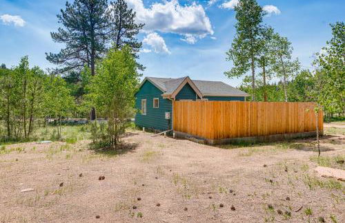 Patio and Hot Tub Cozy Cabin Retreat in Bailey! - Foto 18