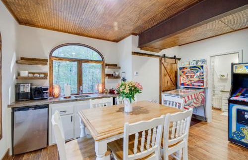 Mississippi Retreat with Hot Tub, Deck and Lake Views! - Foto 8