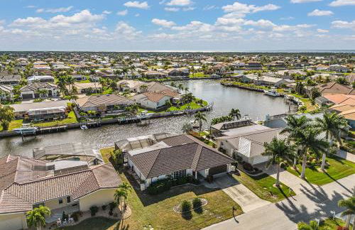 Charm and Old Florida Vibe , Heated Pool & Spa - Villa Parisian Paradise - Roelens - Photo 53