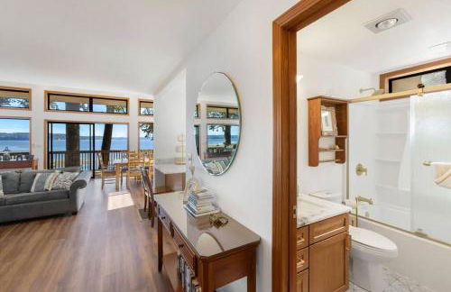 4BR waterfront home with beach access and views - Foto 40