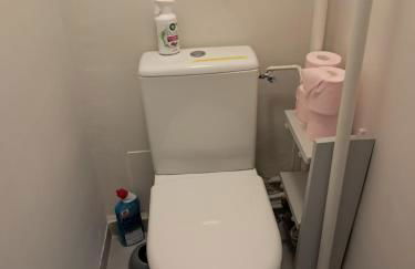 Le 8 - Appartement 2 chambres calme, tout confort, parking privé gratuit, à 2 pas des Allées Provençales - Photo 17