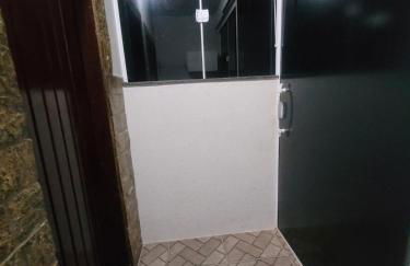 Cantinho Submarino, aproximadamente 10 minutos caminhando até a praia do Forte, com Ar condicionado - Photo 21