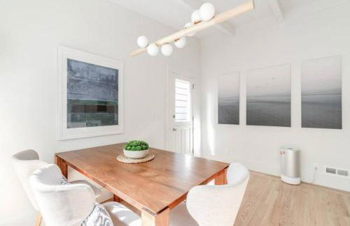 Charming Victorian Oasis with an Elegant and Spacious Haven - Foto 38