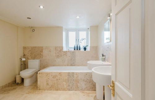 Mulberry Cottage - Stunning 5 Bed in Wiltshire! - Foto 4