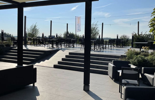 Holiday Home With Motorboat - Photo 36