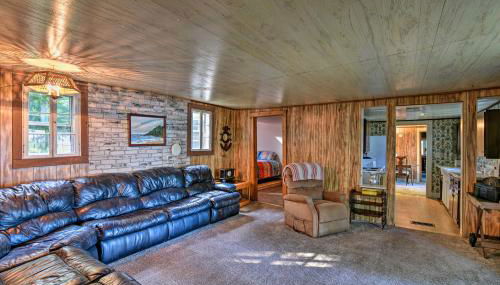 Life on the Lake with Private Dock and Fire Pit! - Foto 4