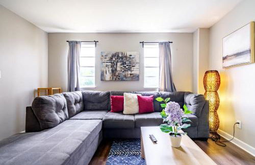 Jungle House Columbus Downtown Free Parking Sleeps 6 - Steps to Convention Center & Nationwide Arena - 1BR Short North Luxury Home - Over 5,800 Five Star Stays - Foto 6