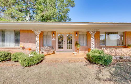 Fire Pit and Patios Peaceful Alto Getaway! - Foto 31