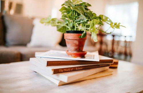 Bright Artist's Cottage-Mins to Downtown, Campus - Foto 21