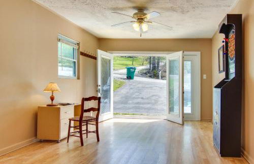 Pet-Friendly Black Mountain Vacation Home with Deck - Foto 21