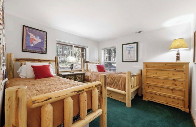 Paradise Pines 3BR Secluded Cabin Minutes in Tahoe Donner! - Foto 2