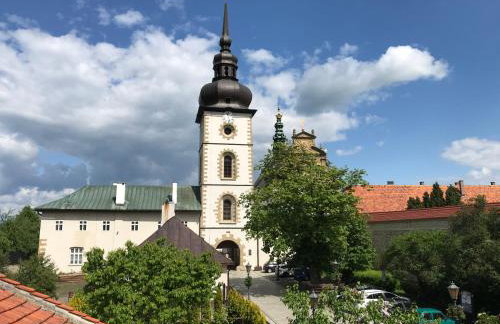 Noclegi U Bram Klasztoru - Foto 1