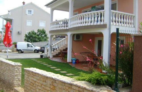 Apartments Krajačić - Foto 21