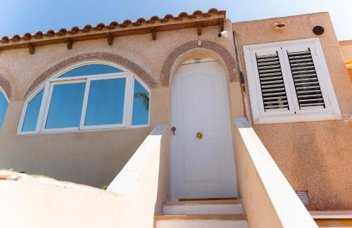 CASA Adosada obra nueva Calas santa pola del este 50 metros del mar - Foto 9