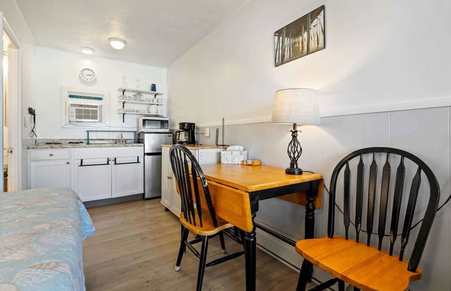 The Seabreeze Studio for 4! - Photo 9