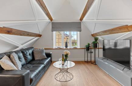 The Studio Cottage - Photo 4