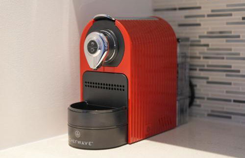 2 Bedroom Condo Cambridge With Balcony, Pool,Gym,Garage Parking - Foto 28