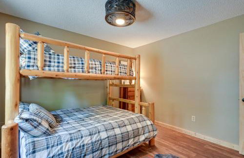 Peaceful Waterfront Cabin on Tittabawassee River! - Foto 19