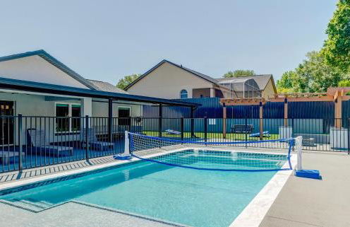 New Resort Style Oasis ~ LED Pool & Game Room - Foto 1