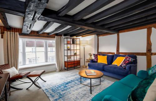 Stylish 2-bed 16th-century apartment in Petersfield town centre, - Foto 6