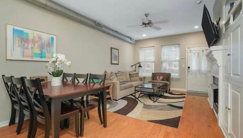 Large Townhouse, Walk to All! King Beds-Highlands - Foto 3