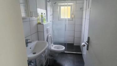 Mego Unterkünfte 2 - Foto 3, Shower