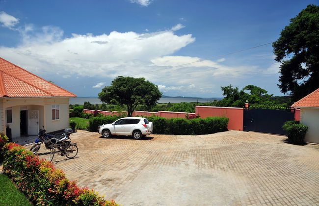 Victoria Lake View Guest House & Safaris - Photo 48