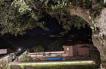 Georgioupoli Studio 2 with a pool and lake views - Foto 2