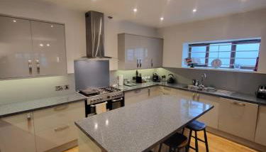 The Coach House - Photo 5