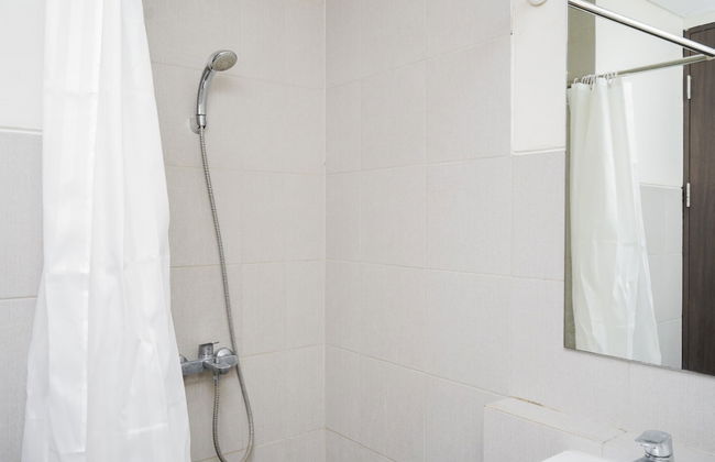 Modern And Homey Studio At Bintaro Icon Apartment - Foto 9