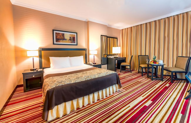 Executive Suites - Photo 7