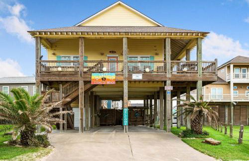 BEACHFRONT with DECK Hot Tub and View and Cargo Lift Sleeps 14 - Foto 5