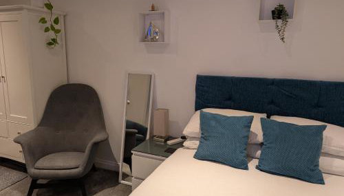 Sittingbourne 1 bed self-contained annex, with parking - Foto 4